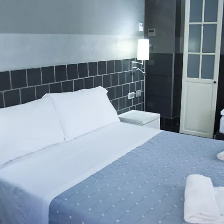 Hotel Agora 3*
