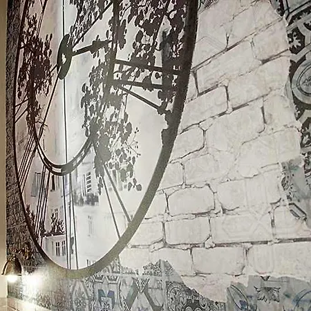 Agora 3*