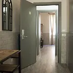 Agora 3*