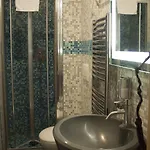 Agora 3*