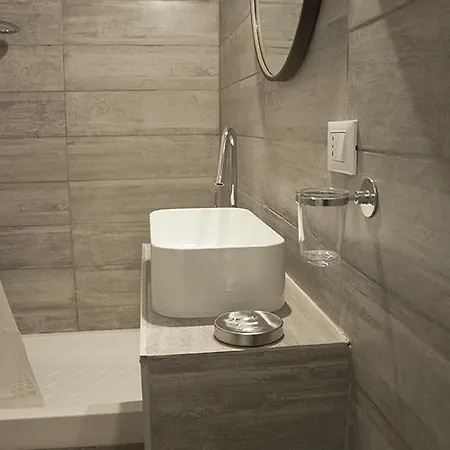 Hotell Agora 3*